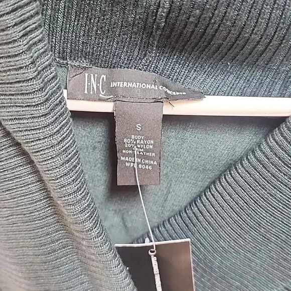 International Concepts Dark Green Buckle Tunic NWT - Picture 2 of 6